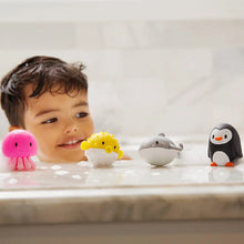 Load image into Gallery viewer, Munchkin Ocean™ Bath Squirts 4pk OR 8pk 9m+
