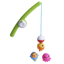 Load image into Gallery viewer, Munchkin Fishin’ Bath Toy 24m+