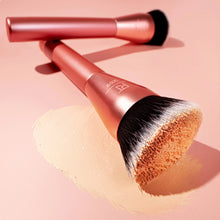 Load image into Gallery viewer, Real Techniques Glow Round Base Brush