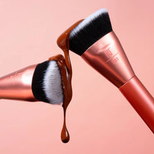 Load image into Gallery viewer, Real Techniques Snatch + Sculpt Contour Brush