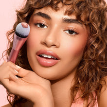 Load image into Gallery viewer, Real Techniques Powder Pigment Blush Brush