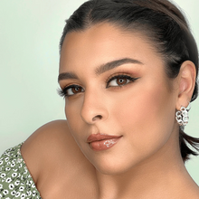 Load image into Gallery viewer, Model wearing Eyecha Palm lashes with a soft lash extension effect, perfect for everyday natural volume