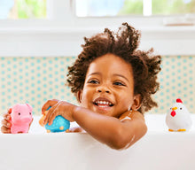 Load image into Gallery viewer, Munchkin Farm™ Bath Squirts 4pk or 8pk 9m+