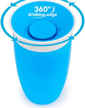 Load image into Gallery viewer, Munchkin Giggles Gset 360 Cup 10oz Scatchee blue closeup