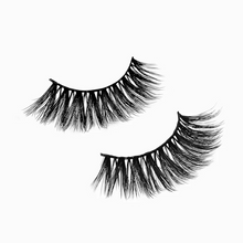 Load image into Gallery viewer, FARAH false lashes close-up showing ultra volumizing strands and flexible lash band.