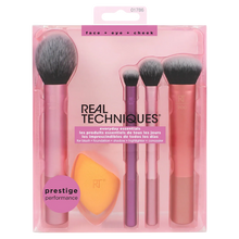 Load image into Gallery viewer, Real Techniques Everyday Essentials makeup brush set with foundation brushes, setting brush, shadow brush, and miracle complexion sponge.