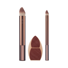 Load image into Gallery viewer, Real Techniques Makeupsaver Sponge and Brushes flatlay showing dual brushes and sponge