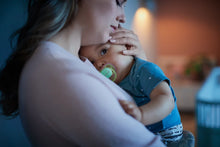Load image into Gallery viewer, Philips Avent Soother Ultra Air Night Time 0-6M Girl 2PC SCF376/19
