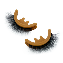 Load image into Gallery viewer,  Eyecha Winter Press-On Lash strips with reusable vegan lashes and innovative curved band.
