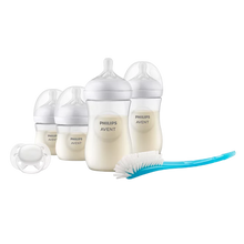 Load image into Gallery viewer, Philips Avent Natural Response Newborn Gift Set with baby bottles, soother and bottle brush
